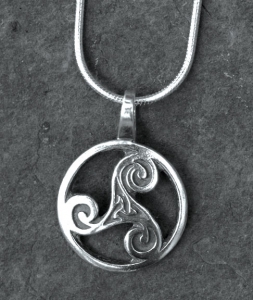 Keltic Designs Trinity Sterling Silver Pendant LARGE